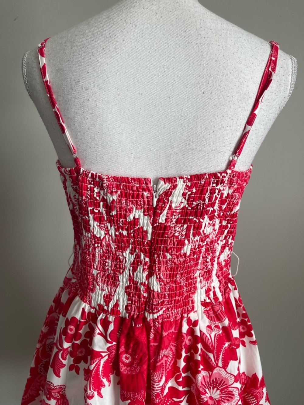 JOIE | Red & White Floral Smocked Flare Dress Sz 10 - Picture 8 of 13